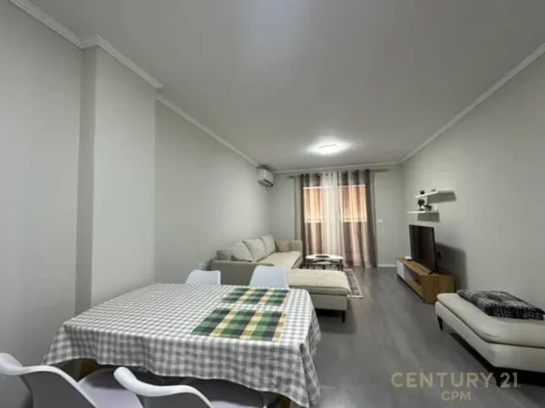Tirane, jepet me qera apartament 1+1+Ballkon Kati 2, 62 m² 450 € (5 maj)