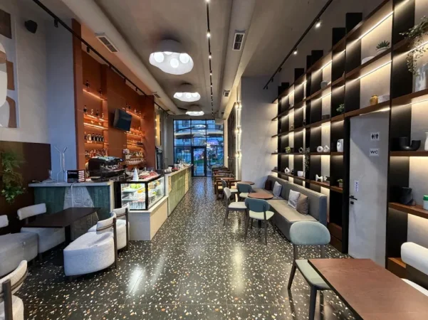 Tirane, shitet lokal , 190 m² 730.000 €