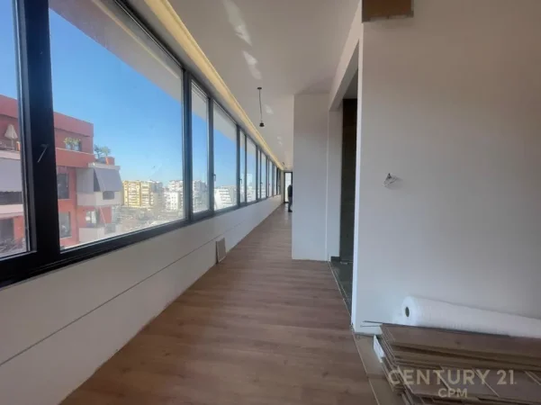 Shqiperi, jepet me qera zyre Kati 8, 600 m² 3.100.000 € (DELIJORGJI)
