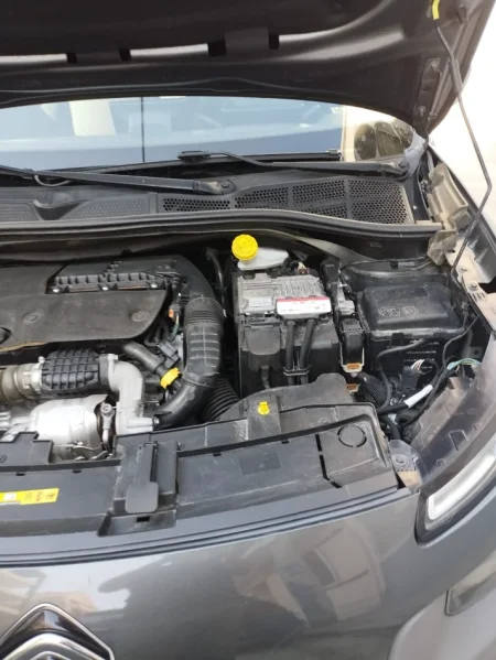 Greqi, shes makine Citroën C4 Cactus 2016 – 1.6 BlueHDi Diesel Euro 6 Nafte, gri e erret manuale Kondicioner 145.000 km