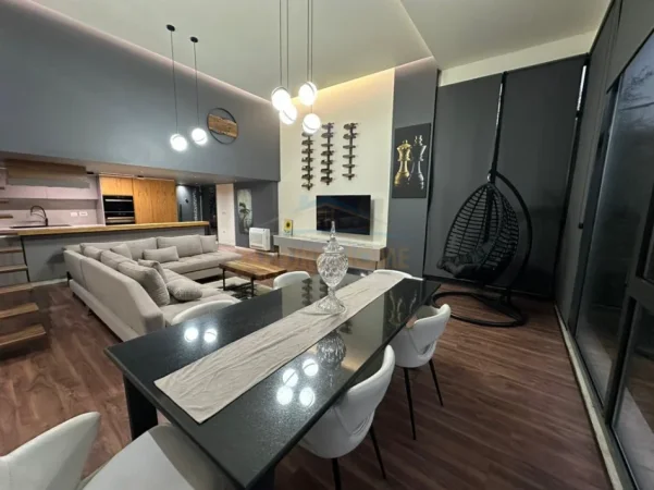 Tirane, shitet apartament duplex 2+1+Ballkon Kati 1, 104 m² 170.000 € (Fresku)