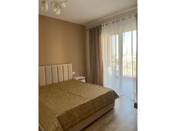 Tirane, jepet me qera apartament 1+1 Kati 7, 74 m² 620 € (laprake)