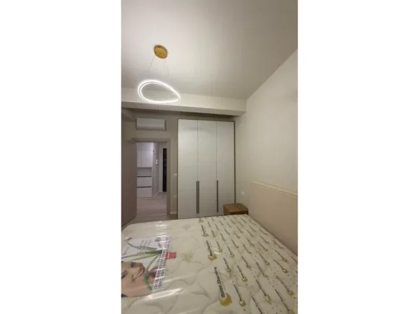 Tirane, jepet me qera apartament 1+1 Kati 2, 62 m² 580 € (unaza e re)