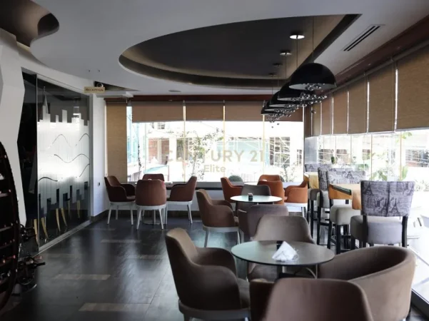 Tirane, shitet hotel Kati 8, 2.400 m² (RRUGA E ELBASANIT)