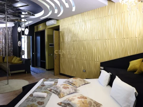 Tirane, shitet hotel Kati 8, 2.400 m² (RRUGA E ELBASANIT)