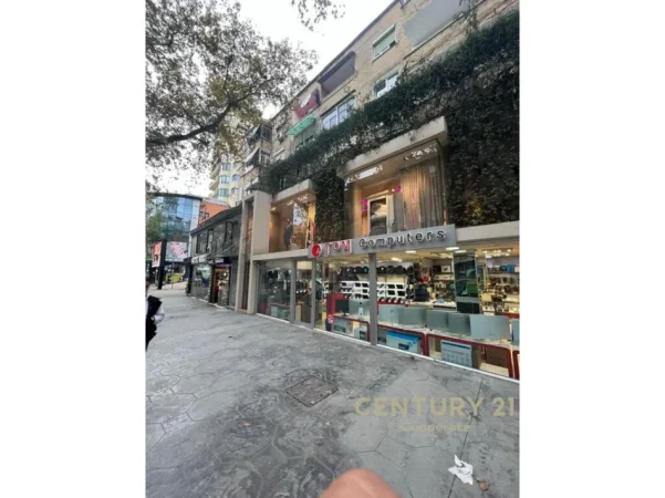 Tirane, shitet ambjent biznesi Kati 1, 177 m² (,yslum shyri)