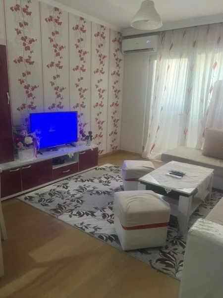 Tirane, jepet me qera apartament 1+1+Ballkon Kati 7, 62 m² 450 € (Muhamed Deliu)