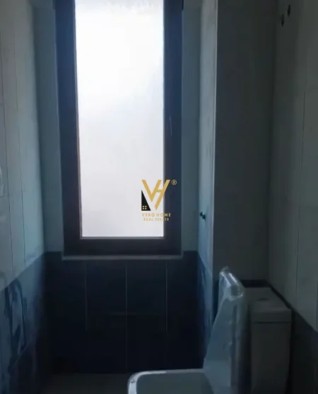 Tirane, shitet apartament 2+1+Ballkon Kati 2, 85 m² 130.000 € (FRESKU)