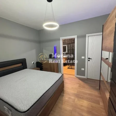 Tirane, jepet me qera apartament 2+1 Kati 3, 118 m² 1.200 € (Kopshti Botanik)