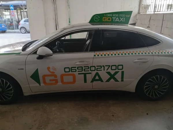 Tirane, shitet makine Hyundai Benzin+Gaz, e bardhë automatik Kondicioner 120.000 km 15.000 €