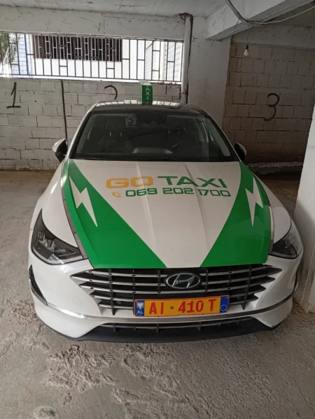 Tirane, shitet makine Hyundai Benzin+Gaz, e bardhë automatik Kondicioner 120.000 km 15.000 €