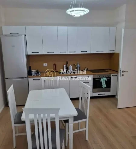 Tirane, jepet me qera apartament 2+1 Kati 4, 110 m² 700 € (Ish Fusha Aviacionit)