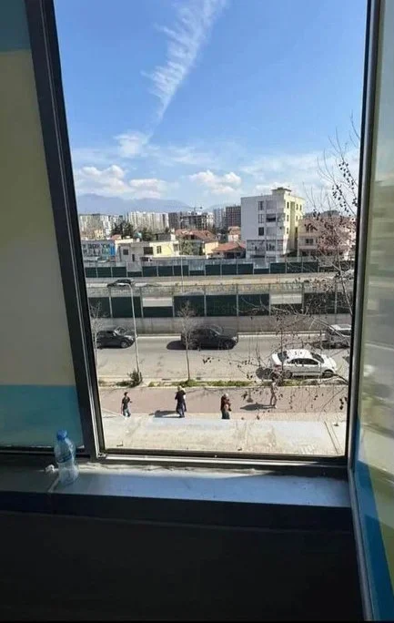 Qera, Ambient Komercial, Rruga Teodor Keko, Astir