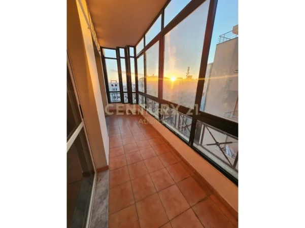 Durres, shitet 1+1 Kati 6, 57 m² 98.000 € (Plazh,hekurudha)