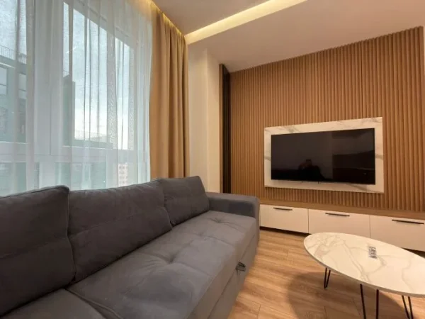 Tirane, jepet me qera apartament 2+1+Aneks+Ballkon Kati 7, 100 m² 1.200 € (vasil shanto)