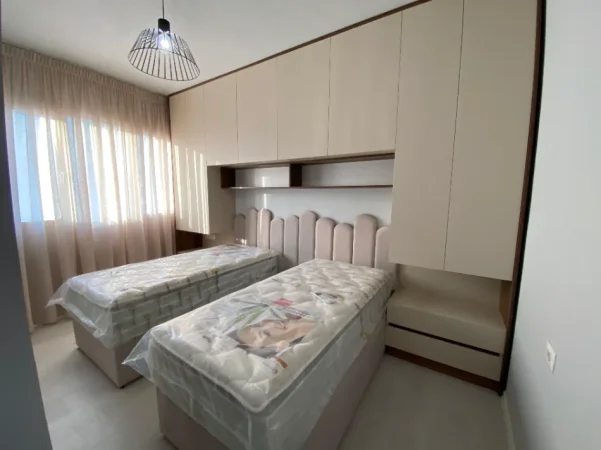 Tirane, jepet me qera apartament 2+1+Ballkon Kati 6, 100 m² 750 € (RIVER REZIDENCE)