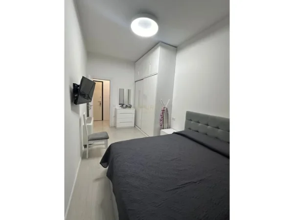 Tirane, jepet me qera apartament 1+1 Kati 6, 66 m² (square 21)