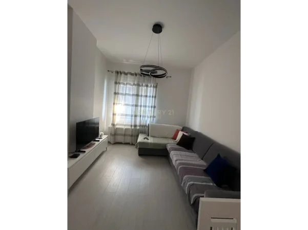 Tirane, jepet me qera apartament 1+1 Kati 6, 66 m² (square 21)