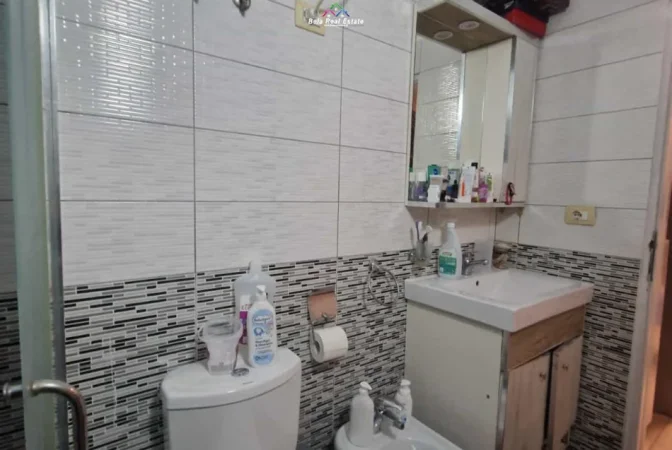 Tirane, jepet me qera apartament Kati 4, 49 m² 125.000 € (asim vokshi)