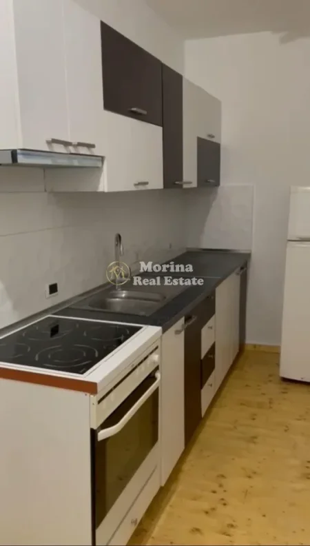 Tirane, jepet me qera apartament 2+1 Kati 1, 47 m² 450 € (Rruga e Dibres)