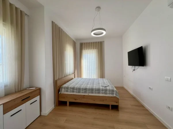 Shqiperi, jepet me qera Vile 4+1 Kati 3, 250 m² 2.500 € (Kompleksi Vilat Lule)