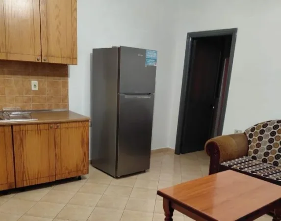Tirane, jepet me qera apartament 1+1 Kati 1, 60 m² 350 € (qyteti studenti , sauk)