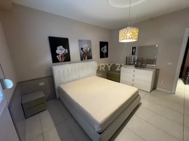 Tirane, shes apartament 1+1 Kati 3, 79 m² 185.000 € (Liqeni Thate)