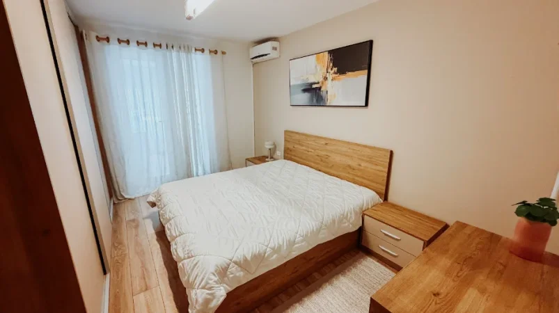 Tirane, jepet me qera apartament 2+1 Kati 2, 105 m² 900 € (Qender)