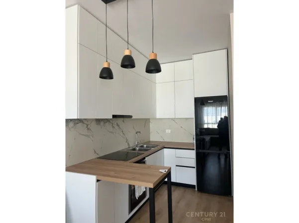Tirane, jepet me qera apartament 1+1 Kati 7, 74 m² 620 € (Rezidenca Aura)
