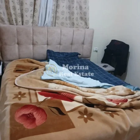 Tirane, jepet me qera apartament 2+1 Kati 4, 85 m² 450 € (Kristal Center)