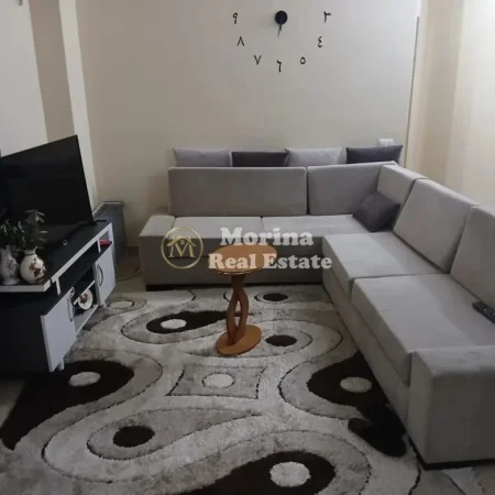 Tirane, jepet me qera apartament 2+1 Kati 4, 85 m² 450 € (Kristal Center)