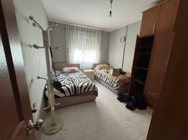 Tirane, shitet apartament 2+1 Kati 2, 105 m² 198.000 € (Laprake)