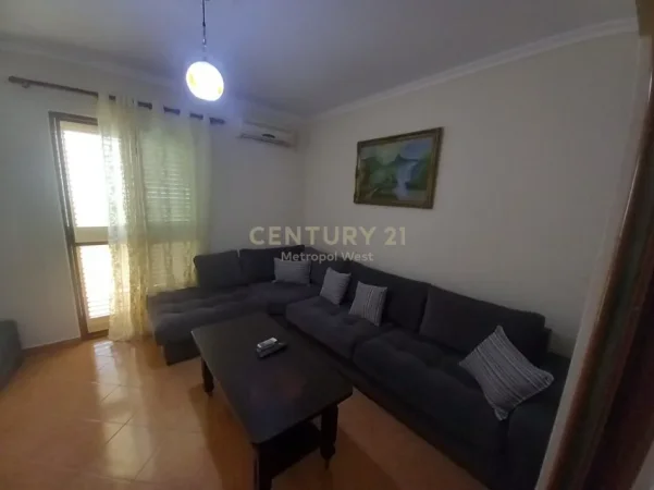 Tirane, jepet me qera apartament 1+1 Kati 2, 73 m² 420 € (Ali Demit)