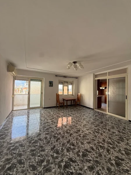 Tirane, jepet me qera apartament 2+1 Kati 6, 126 m² 522 € (RRUGA ISLAM ALLA MYSLYM SHYR)