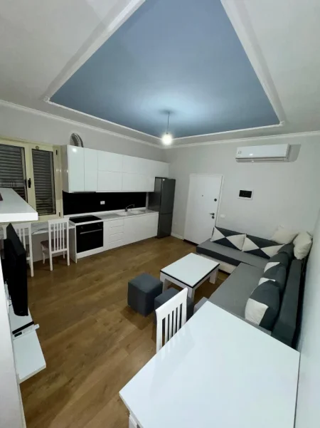 Tirane, jepet me qera apartament 1+1+Aneks+Ballkon Kati 2, 65 m² 350 € (Selite)