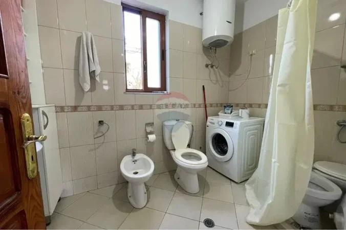 Tirane, jepet me qera 2+1 , 1 m² 470 € 