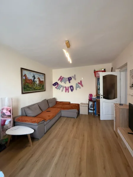 Tirane, shitet apartament 1+1+Aneks Kati 4, 50 m² 120.000 € (rruga mine peza)