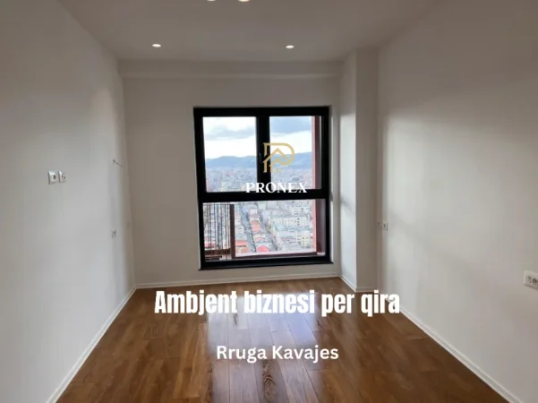 Tirane, jepet me qera ambjent biznesi Kati 20, 105 m² 1.200 € (Rruga e Kavajes)