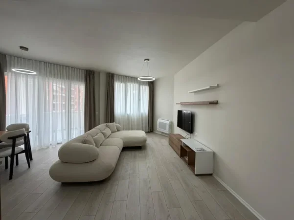 Tirane, jepet me qera apartament 1+1 Kati 3, 82 m² 650 € (Astir)
