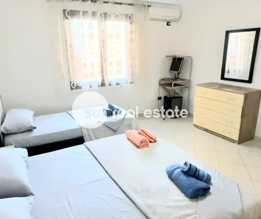 Shkoder, jepet me qera apartament 2+1+Ballkon Kati 5, 93 m² 500 € (Pallati tek Elita, Shkodër)