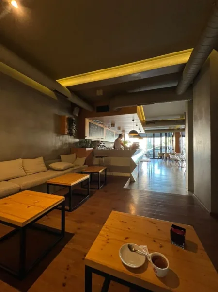 Tirane, shitet lokal Kati 0, 162 m² 380.000 € (Kodra e Diellit)