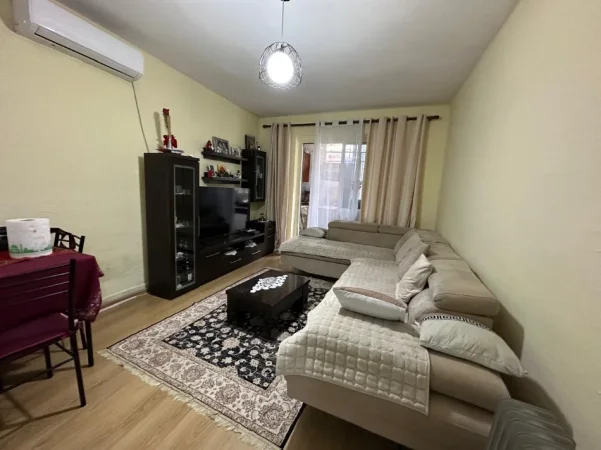 Tirane, shitet apartament 1+1 Kati 1, 57 m² 105.000 € (Ali Demi)