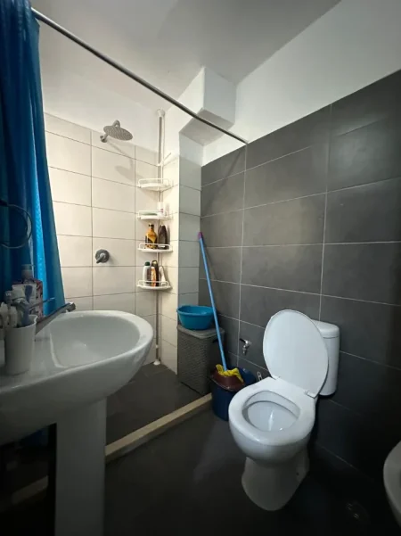 Tirane, shitet apartament 1+1 Kati 1, 57 m² 105.000 € (Ali Demi)