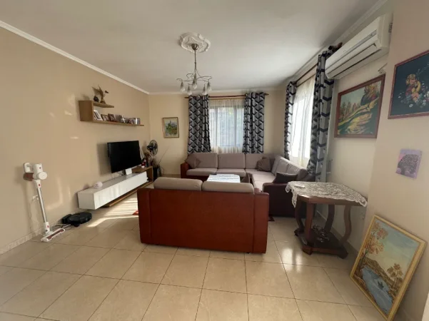 Tirane, shitet apartament 2+1 Kati 3, 110 m² 203.000 € (Kodra e Diellit)