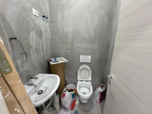 Tirane, jepet me qera ambjent biznesi Kati 0, 40 m² 400 € (Astir)