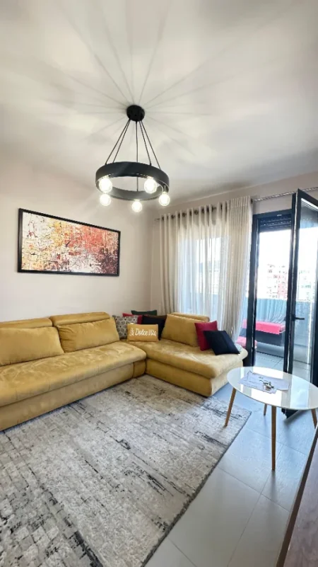 Tirane, jepet me qera apartament 1+1 , 70 m² (STADIUMI DINAMO) 85.000L