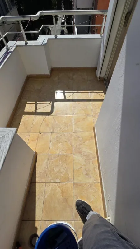 Durres, jepet me qera apartament 1+1 Kati 5, 60 m² 250 € (Shkëmbi i Kavajës)