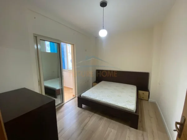 Tirane, jepet me qera apartament 1+1 Kati 3, 64 m² 500 € (RRUGA BILL KLINTON)