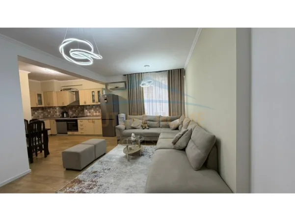 Tirane, shitet apartament 2+1+Aneks+Ballkon Kati 2, 122 m² 185.000 € (Unaza e Re)
