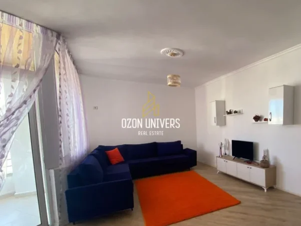 Tirane, jepet me qera apartament 1+1+Ballkon Kati 8, 62 m² 400 € (Astir)